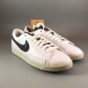 Nike Blazer Low SE Recycled Wool Pack